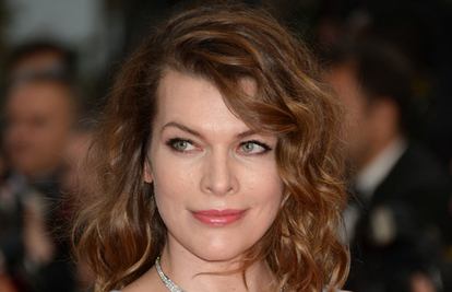 Jovovich se prisjetila pokojne bake: Skrivala se ispod mrtvih