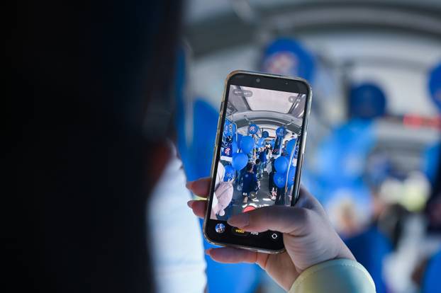 Zagreb: Proslava 115. rođendana GNK Dinamo uz vožnju rođendanskim tramvajem 