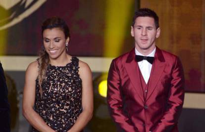 Što to sjaji? Messi se odjenuo baš poput disko Crvenkapice