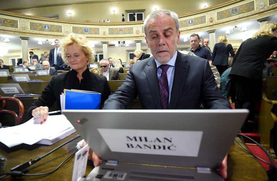 'Ako vam se ne sviđa Advent, možete se baciti u Savu...'