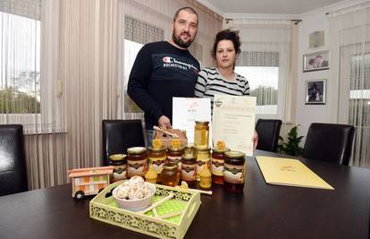 'Skoro šest tona kvalitetnog meda prodamo iz našeg doma'