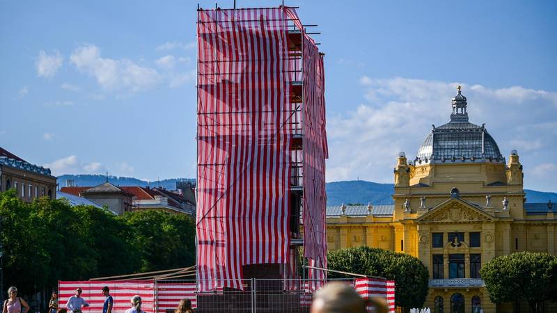 FOTO 'Nestao' je spomenik kralja Tomislava u Zagrebu