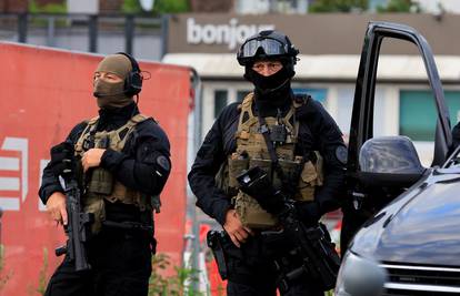Francuska: Novi sukobi policije i prosvjednika, diljem zemlje je raspoređeno 45.000 policajaca