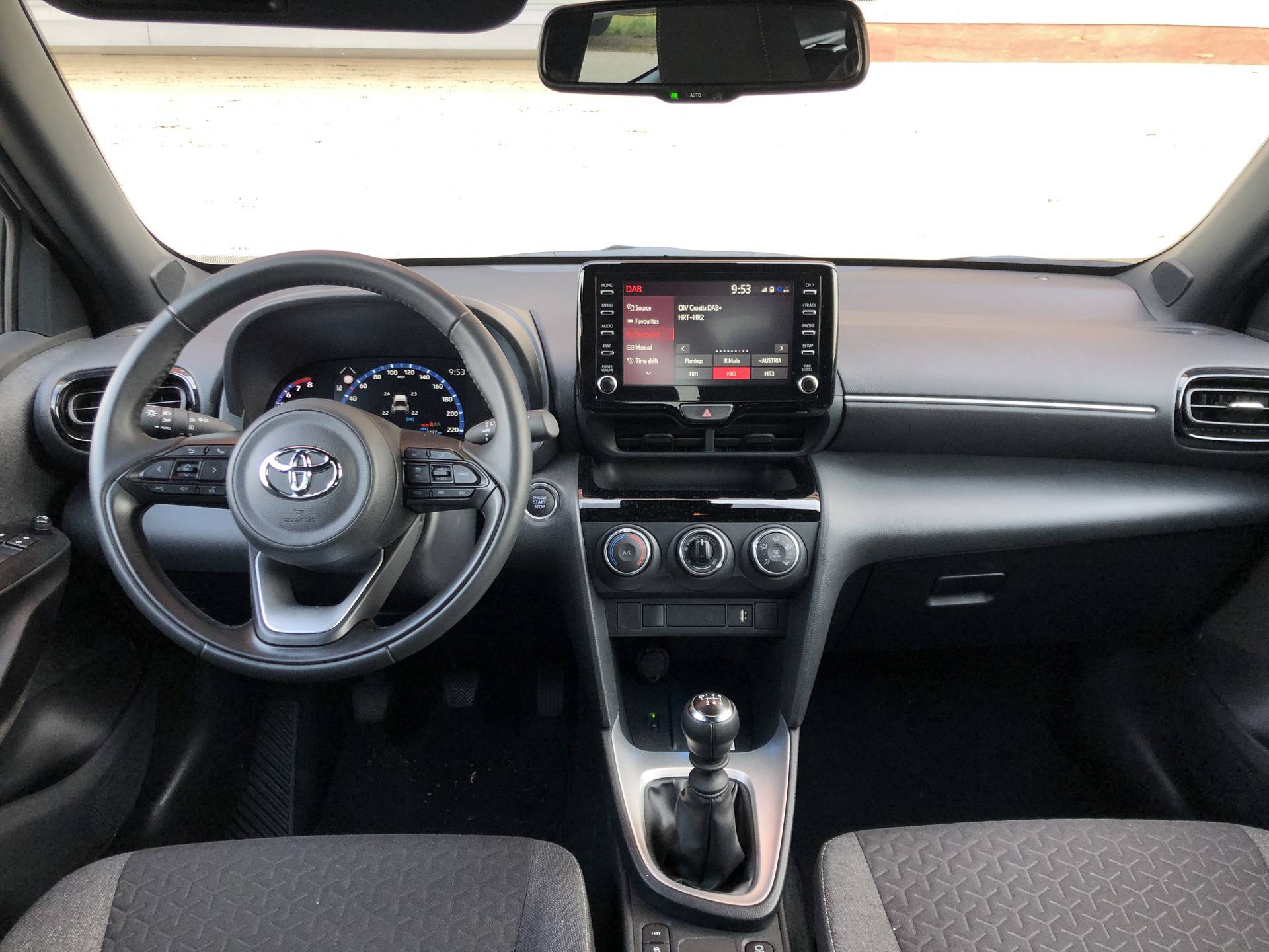 Toyotin najmanji SUV pažnju privlači izgledom, no ima još mnogo toga dobrog za ponuditi