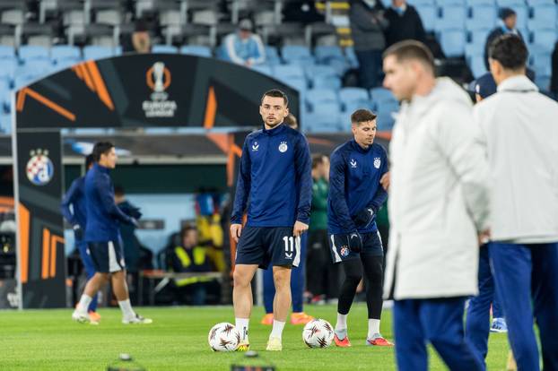 Zagrijavanje nogometaša Malmoa i Dinama uoči početka susreta 3. kola Europske lige