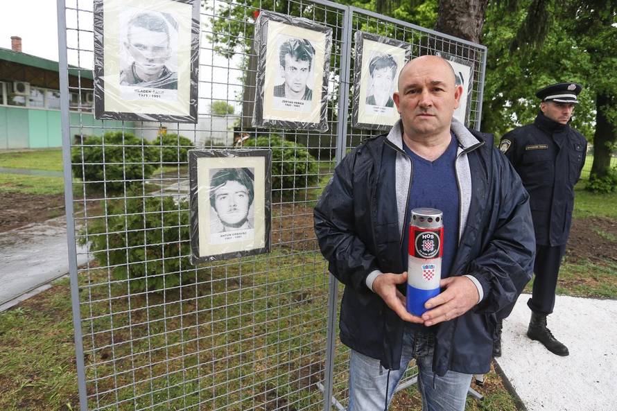 Obilježja 'Za dom spremni' i u Borovu Selu na komemoraciji