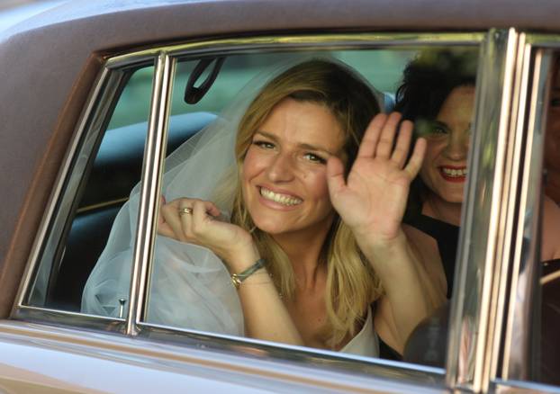 ARHIVA - 2015. Zagreb: Emotivni susret Antonije Bla?e i Hrvoja Brle?i?a uo?i njihova vjen?anja