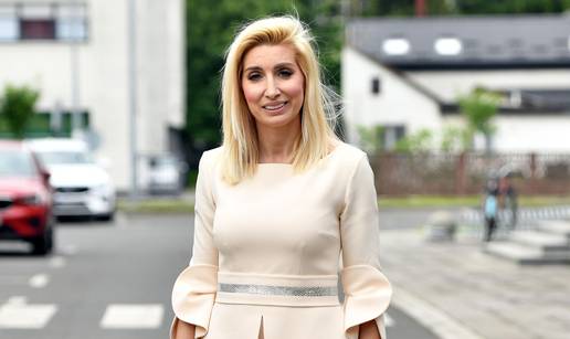 FOTO Od studentice do obrane doktorata: Evo kako se kroz godine mijenjala Kerumova Fani