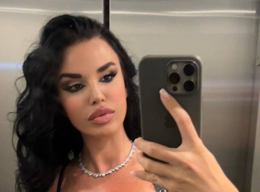 Knoll uživa na Floridi: Sredila se pa pokazala s kim provodi noć