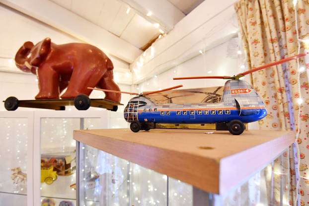 Varaždin: Izložba starih igračaka