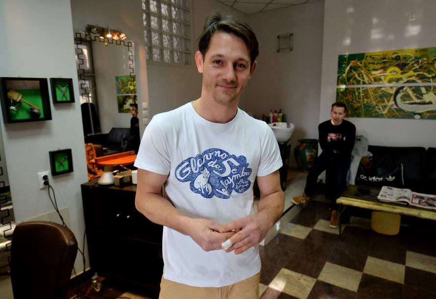 Kradljivci orobili časnu, jednog je zaustavio - zagrebački frizer