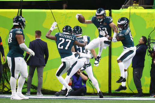 Eaglesi osvojili 59. Super Bowl: Kansas City Chiefsi razbijeni, Hurts dominirao i postao MVP!