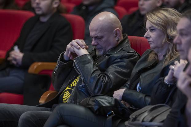 Županja: Komemoracija za Slavena Živanovića Žižu, člana grupe Opća opasnost koji je preminuo u 53. godini