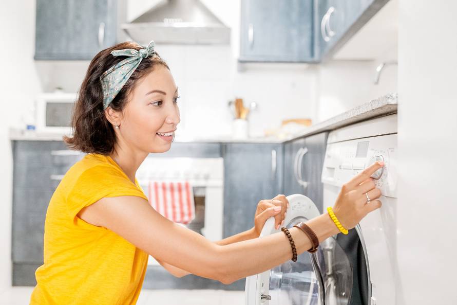 Mislite da se ručnici i posteljina smiju zajedno prati u perilici? Odgovor će vas iznenaditi...