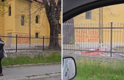 Policija traga za vandalom koji je crkvu u Resniku išarao neprimjerenim grafitima