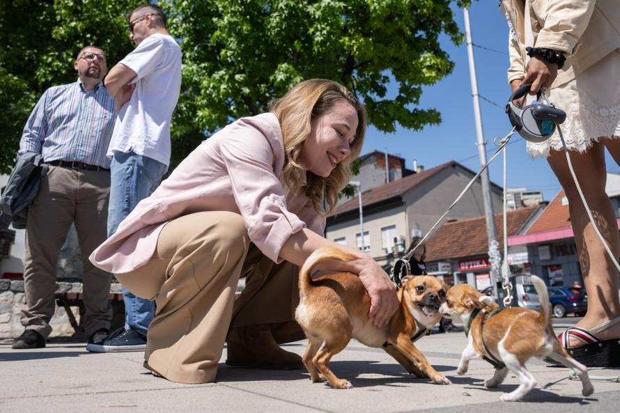 Zagreb: Marija Selak Raspudić na Trešnjevačkom placu održala konferenciju za medije
