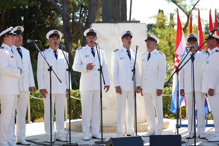 Split: Svečano obilježavanje 35. obljetnice utemeljenja Hrvatske ratne mornarice