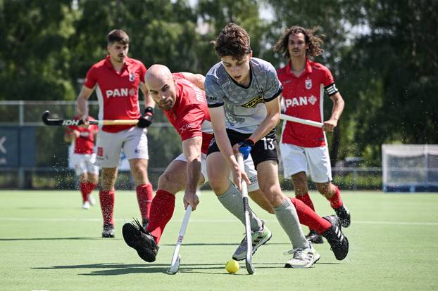 Zagreb: Hokej na travi, HAHK Mladost protiv HK Concordia 1906