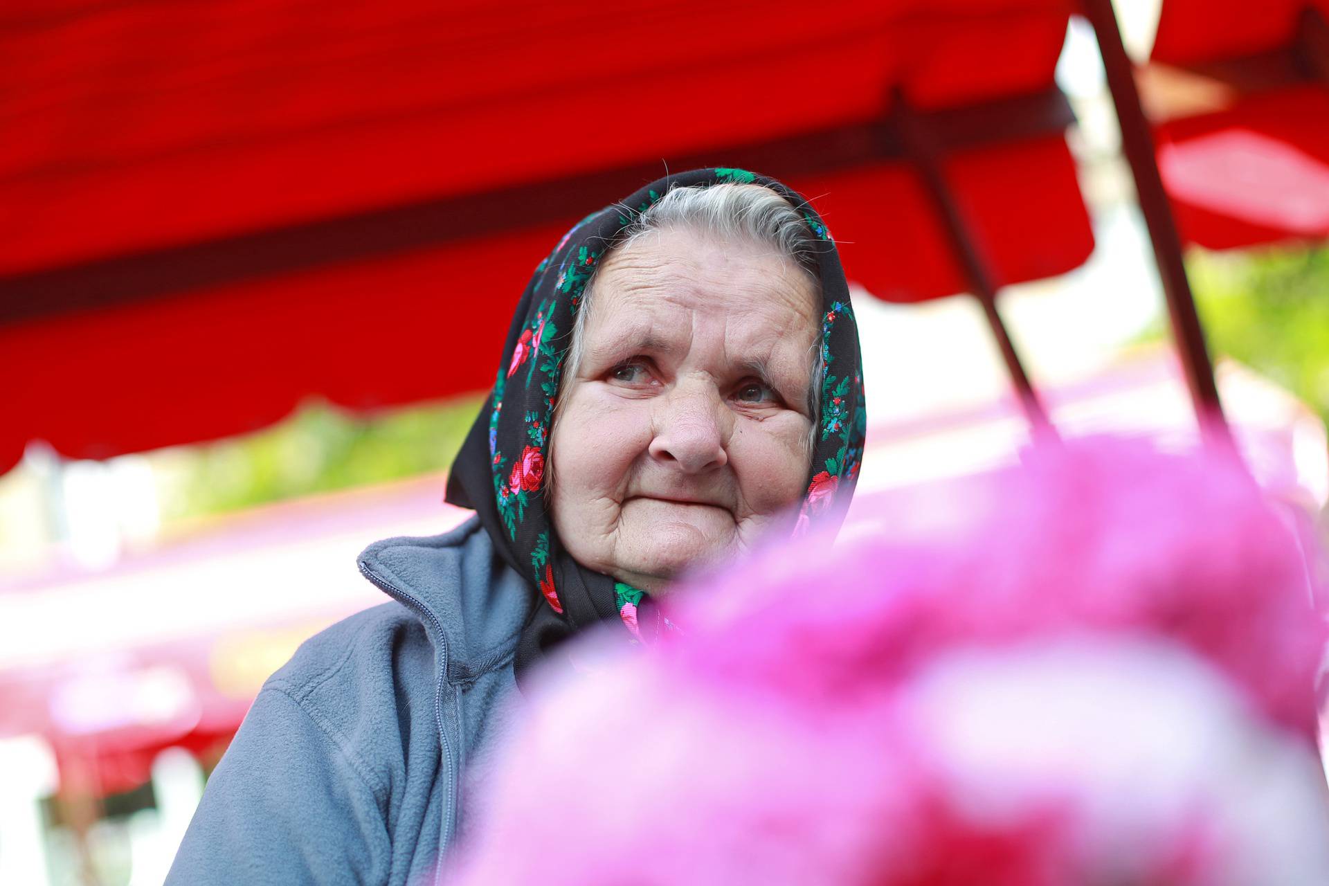 Baka Marica: 'Nisam tužna, ali nisam baš fotogenična. Unuk mi kaže da sam legenda s Britanca'