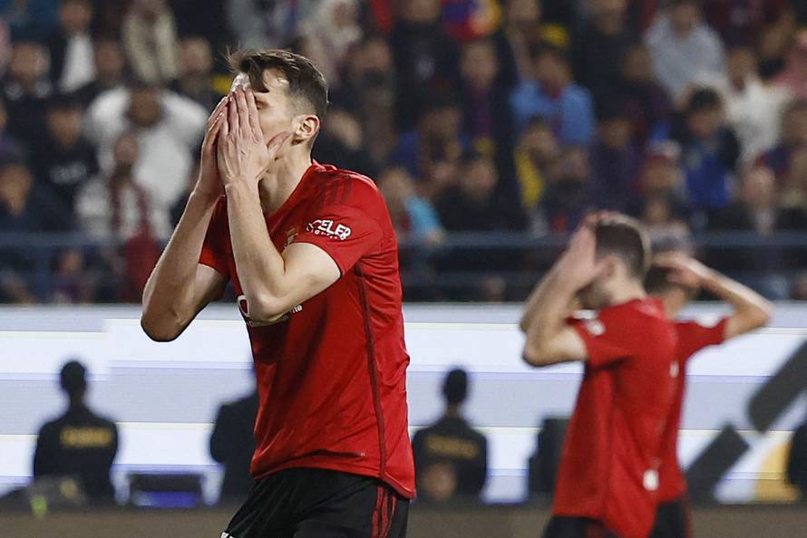Spanish Super Cup - Semi Final - FC Barcelona v Osasuna