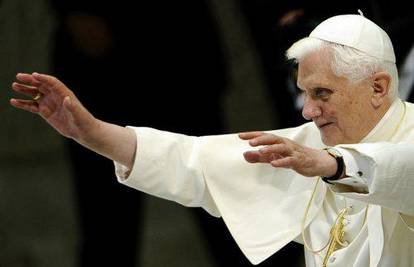 Peticija: Britanci ne žele da im Papa dođe u posjet