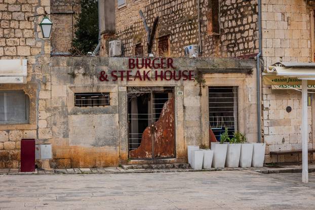 Jesenski ugođaj u gradu Hvaru