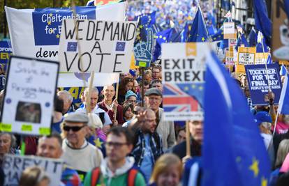 Brexit: Premijer bi mogao zatražiti prijevremene izbore