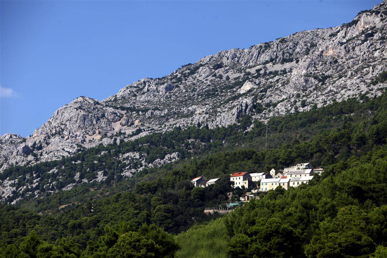 Bio je u vreći za spavanje: Na Biokovu pronašli ljudski kostur