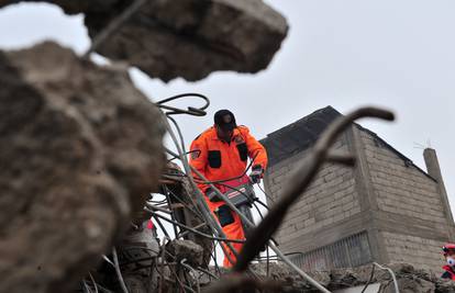 Iz ruševina u Turskoj pet dana nakon potresa spasili papigu
