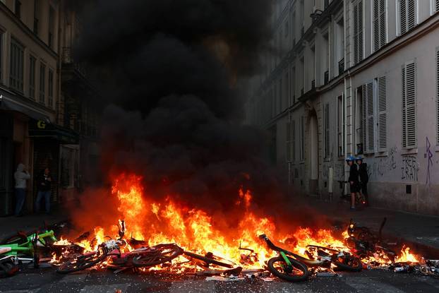 Civil unrest in Paris