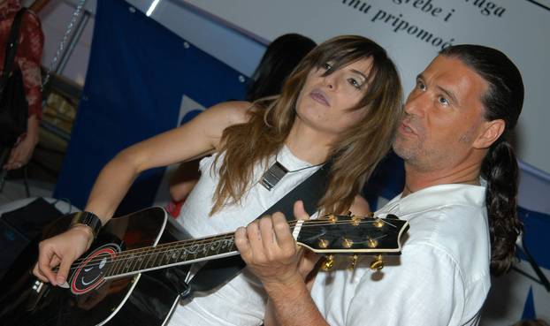 ARHIVA - Beograd: 02.04.1964. godine ro?en pjeva? Goran Karan