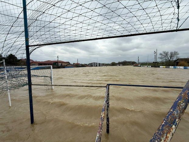 FOTO Pogledajte potopljeni nogometni teren kod Bjelovara
