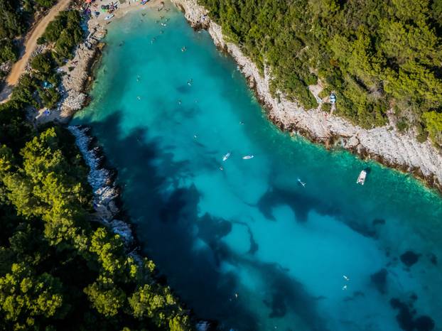 Plaža Žitna, Korčula - Zavalatica snimljena iz zraka 