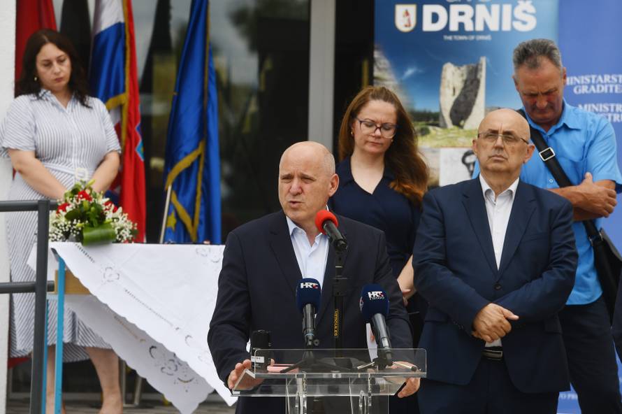 Drniš: Uru?enje stanova izgra?enih kroz program me?uresorne suradnje s lokalnom samoupravom