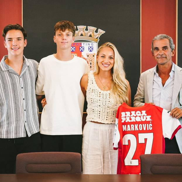 FOTO Najljepša nogometašica svijeta plakala je zbog momka. Sad ga ponovno mora napustiti