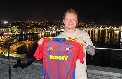 FOTO Zamjena za Livaju? Ed Sheeran dobio Hajdukov dres