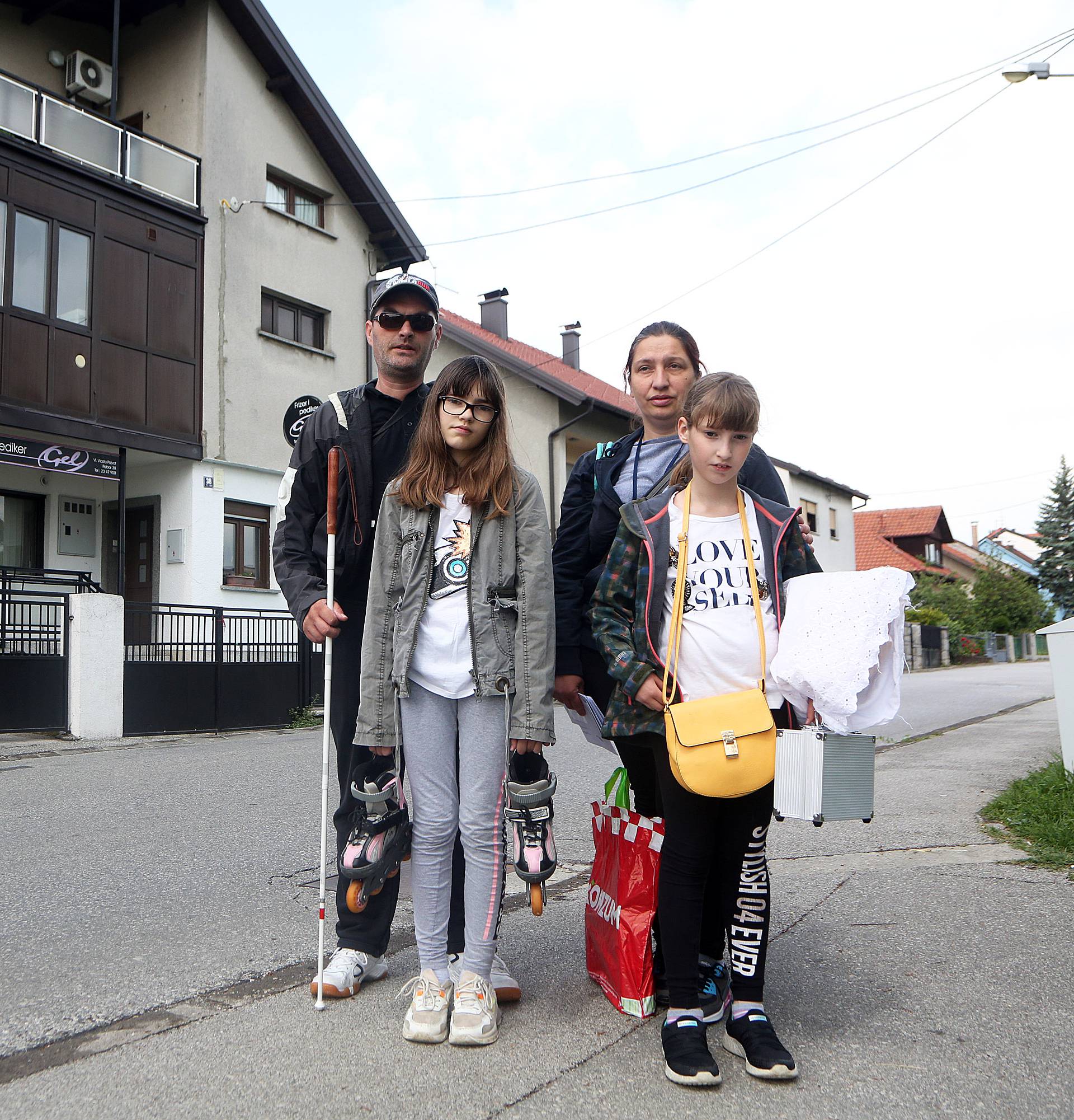 Obitelj Kosić izgubila je kuću: 'Samo želimo imati svoj dom'