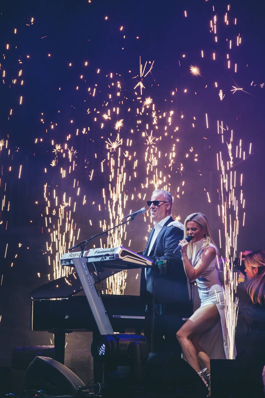 Srpski pjevač rasprodao je dva koncerta u Areni, a sada stiže i u Koprivnicu: 'Miljenik publike'