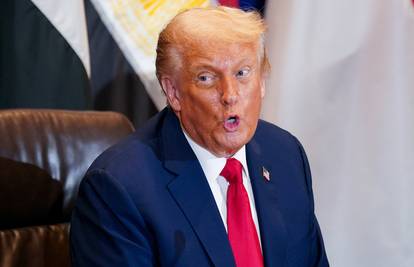 Trump uvodi carine na filmove: 'Kradu nam posao baš kao što se bebama kradu slatkiši...'