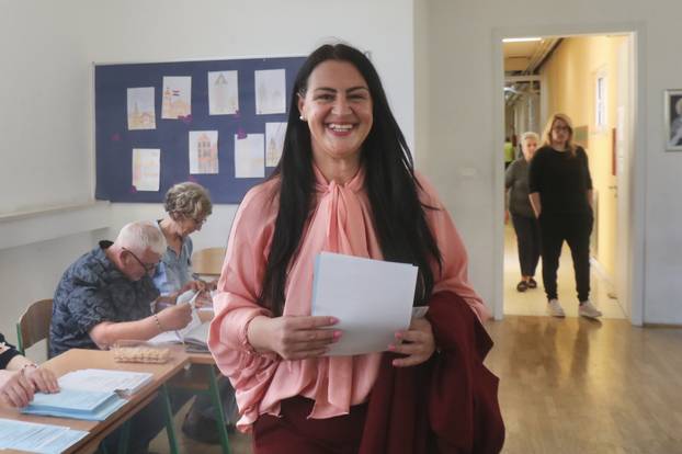 Split: Kandidatkinja za županicu Ivana Ninčević Lesandrić glasovala u drugom krugu lokalnih izbora