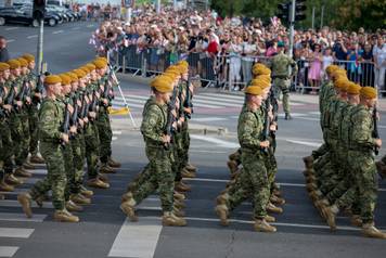 Zagreb: Svečani vojni mimohod u povodu 30 godina VRO Oluja