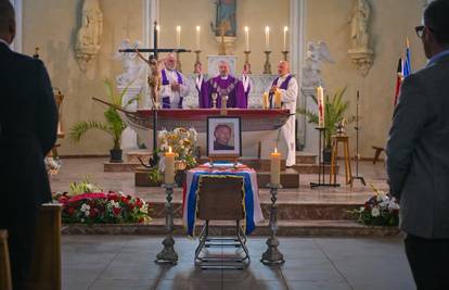 Posljednji ispraćaj generala Ante Rose  u Francuskoj: 'Bio je domoljub, istinski vojnik...'