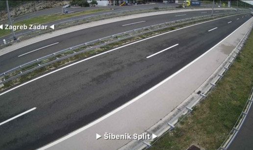 Prolivena tekućina na A1 između odmorišta Prokljan i Vodica