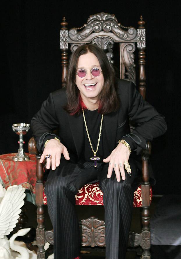 Birmingham: 3.12. 1948. ro?en pjeva? Ozzy Osbourne