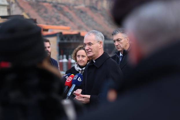 Zagreb: Andrej Plenković i mons. Dražen Kutleša obišli i razgledali obnovljenu unutrašnjost katedrale