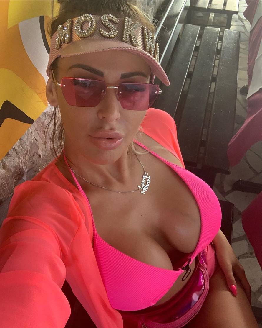 Moskwa pokazala poruke koje joj šalje Romano, pale su i puse