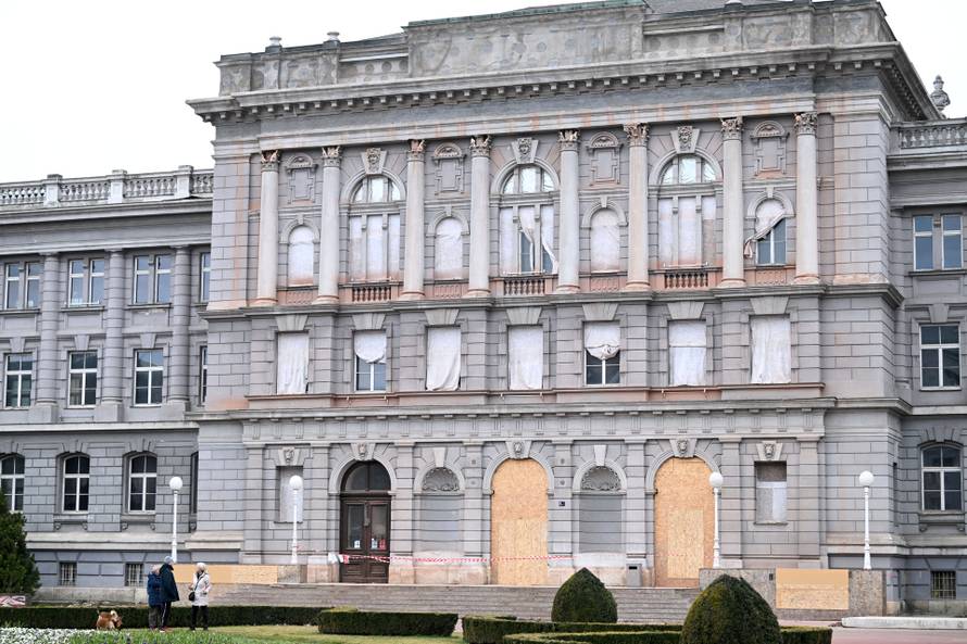 Zaagreb: 'Lipa' i 'Radost' opet uklonjeni s Mimare 