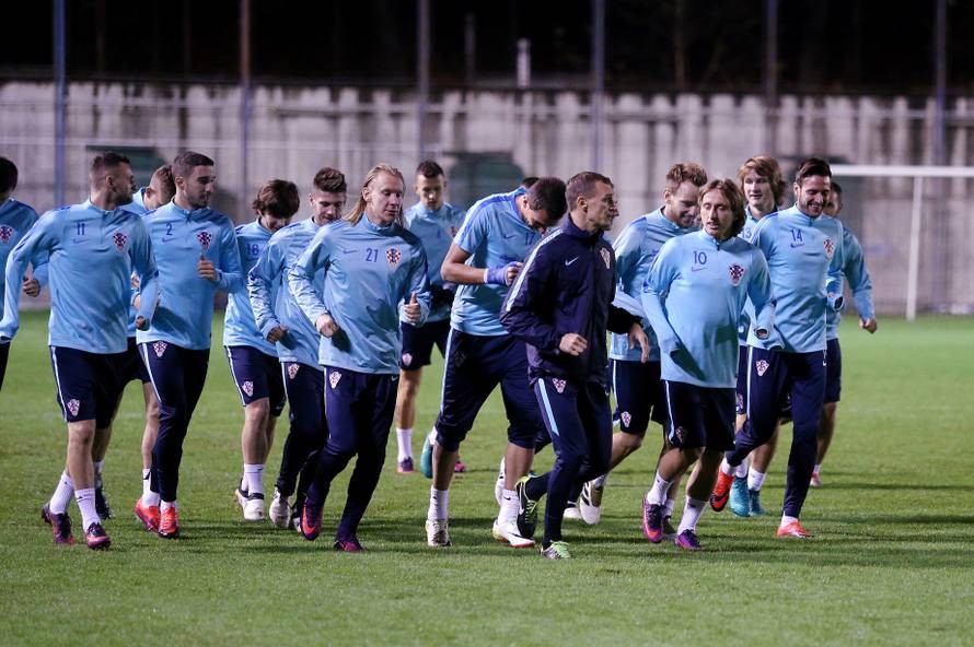 Kapetan-povratnik predvodio je trening, trojica na poštedi