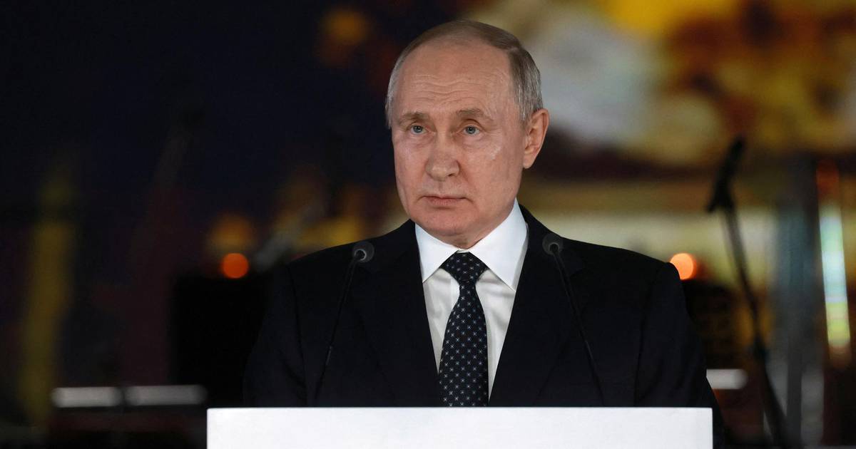 Putin Calls for Investigation into Russian Plane Crash, Says It Was Shot Down by American Patriot System