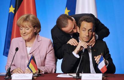 Europska Unija u krizi, a njeni čelnici se zabavljaju
